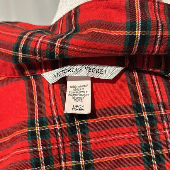 Victoria's Secret red green yellow white plaid oversized pajama top size small - Picture 3 of 3